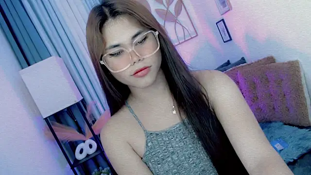 Snapshot of PrettyBlythes_TS chatting on 10, 4, 2026 PrettyBlythes TS online show from 10, 4, 2026