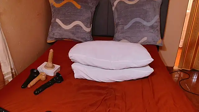 lunasexyXx online show from 14, 2, 2026