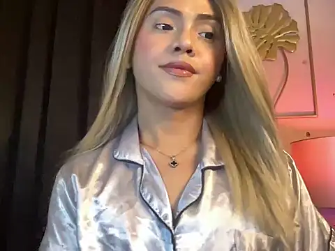 Snapshot of calimonroe chatting on 19, 3, 2026 calimonroe online show from 19, 3, 2026