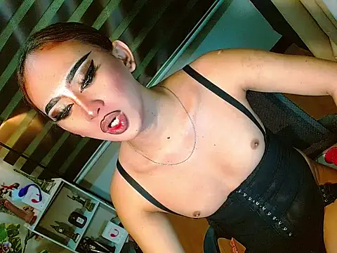 Queen yasii 88 online show from 16, 4, 2026