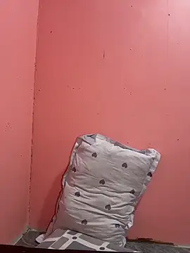 Snapshot of princess_janine chatting on 21, 12, 2025 princess janine online show from 21, 12, 2025