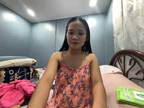 Snapshot of princess_janine chatting on 6, 2, 2026 princess janine online show from 6, 2, 2026