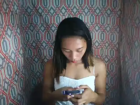 Virgen christine01 online show from 18, 11, 2025