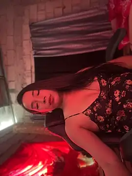 Snapshot of NicoleRoseTS chatting on 15, 4, 2026 NicoleRoseTS online show from 15, 4, 2026