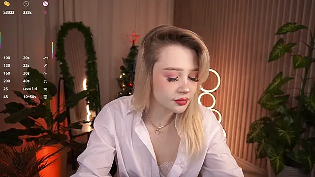 LauraWifeness online show from 12, 1, 2026