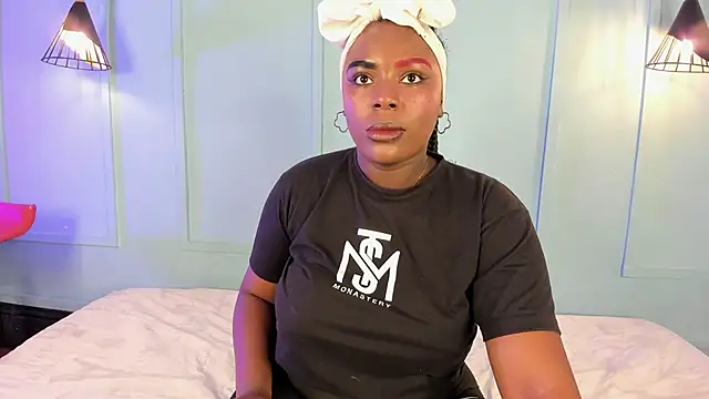 Snapshot of NanyMoreno chatting on 8, 4, 2026 NanyMoreno online show from 8, 4, 2026