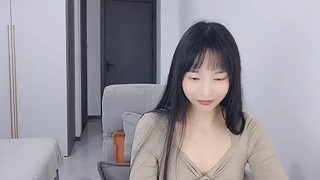 Lisa-3333 online show from 30, 10, 2025