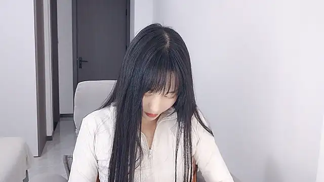 Lisa-3333 online show from 25, 11, 2025