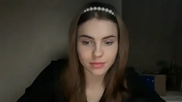 Delilah Leila online show from 3, 12, 2025