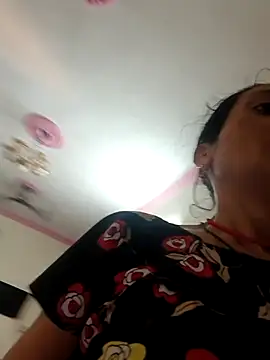 Snapshot of ISHANI-SINGH chatting on 10, 4, 2026 ISHANI-SINGH online show from 10, 4, 2026