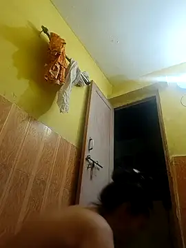 Snapshot of ISHANI-SINGH chatting on 15, 4, 2026 ISHANI-SINGH online show from 15, 4, 2026