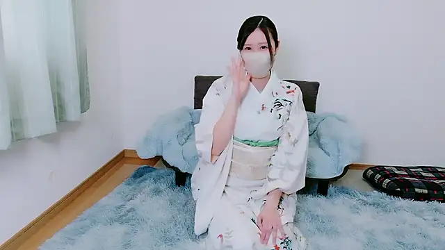 Snapshot of _Shuka_ chatting on 7, 4, 2026 Shuka online show from 7, 4, 2026