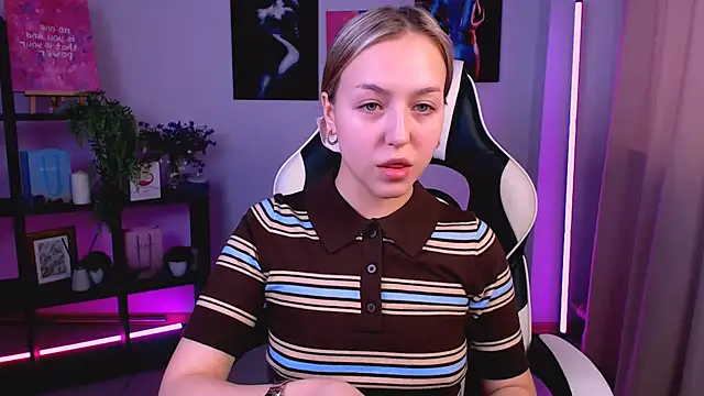 Snapshot of CindySparkl chatting on 6, 3, 2026 CindySparkl online show from 6, 3, 2026