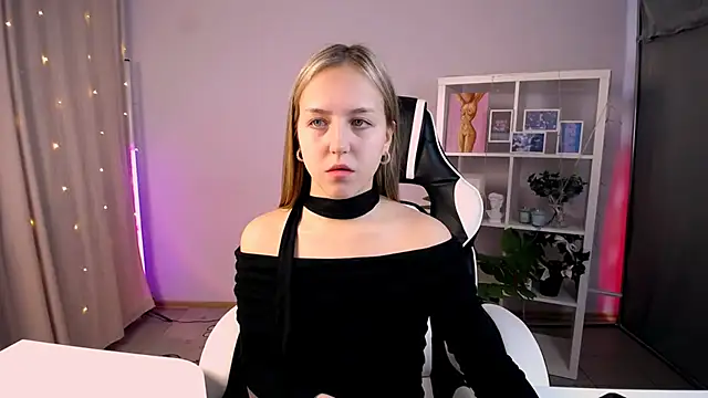 Snapshot of CindySparkl chatting on 15, 3, 2026 CindySparkl online show from 15, 3, 2026