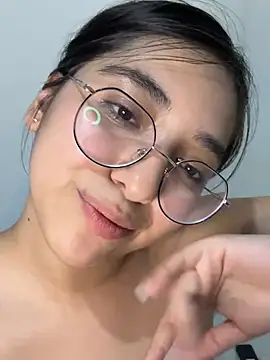 Snapshot of Milly_Sweet14 chatting on 8, 3, 2026 Milly Sweet14 online show from 8, 3, 2026