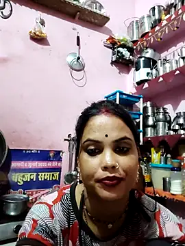 Snapshot of Cut_ragni chatting on 15, 10, 2025 Cut ragni online show from 15, 10, 2025