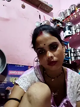 Snapshot of Cut_ragni chatting on 18, 10, 2025 Cut ragni online show from 18, 10, 2025
