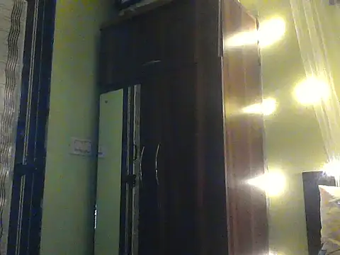 mickle james online show from 10, 11, 2025