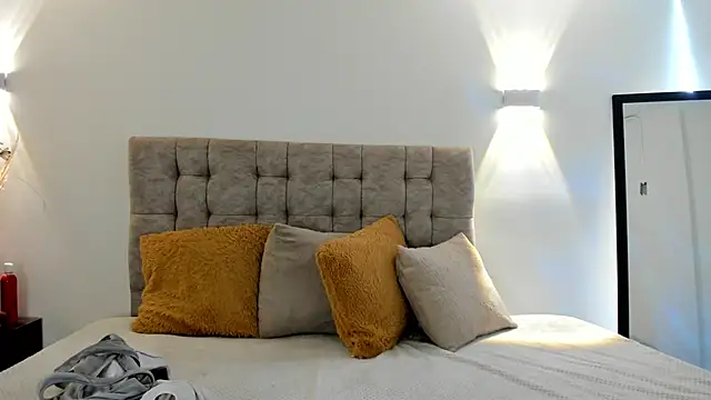 Dakota Mars online show from 12, 3, 2026