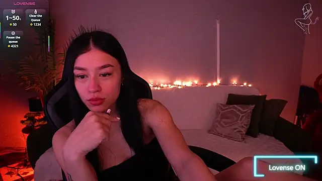 Snapshot of FataleNellie chatting on 14, 4, 2026 FataleNellie online show from 14, 4, 2026