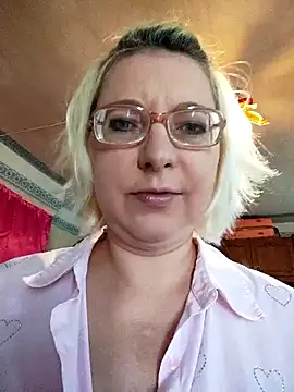VikaKing online show from 28, 5, 2026