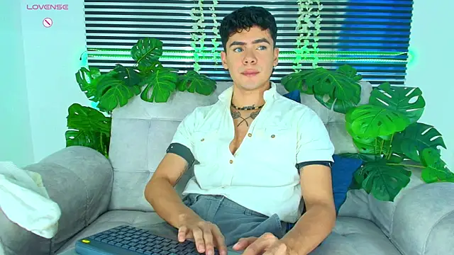 CamiiGuzmanX online show from 15, 3, 2026