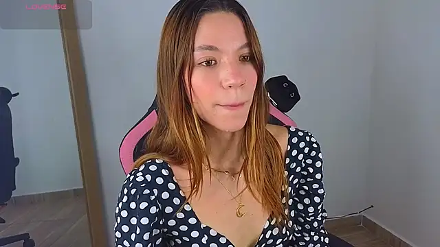 AntonellaaRossii online show from 11, 7, 2026