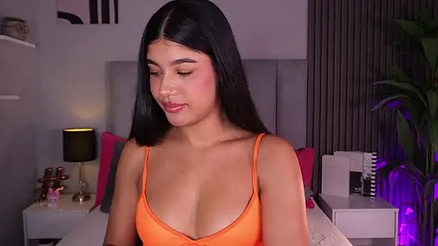 barbaramarmol online show from 16, 4, 2026