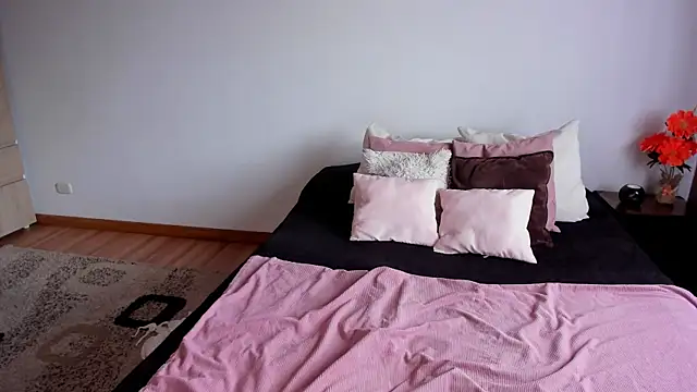 Kata Soler  online show from 12, 1, 2026