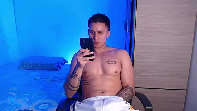 valentinosex1 online show from 30, 11, 2025