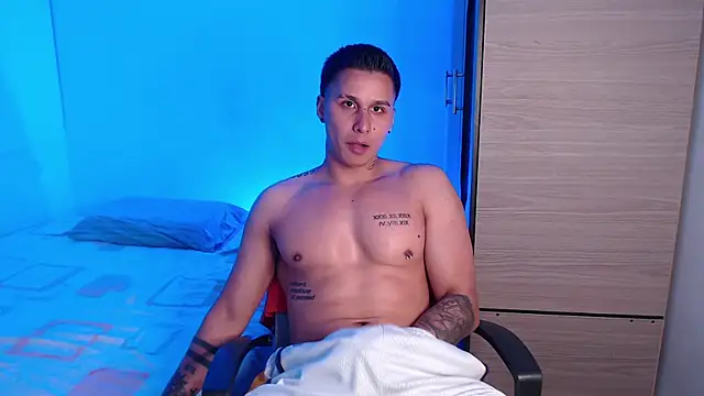 Snapshot of valentinosex1 chatting on 22, 12, 2025 valentinosex1 online show from 22, 12, 2025