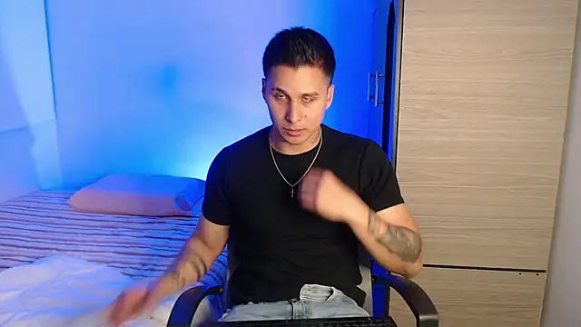 Snapshot of valentinosex1 chatting on 12, 2, 2026 valentinosex1 online show from 12, 2, 2026