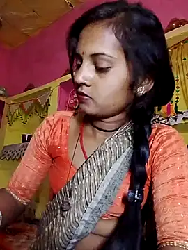 Snapshot of Hot_bbbb chatting on 10, 4, 2026 Hot bbbb online show from 10, 4, 2026