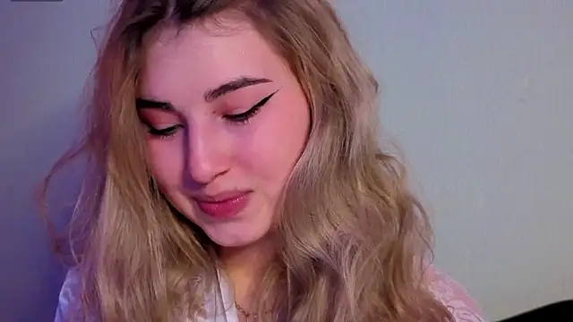 Snapshot of sugarskitty chatting on 31, 10, 2025 sugarskitty online show from 31, 10, 2025