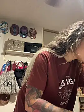 Snapshot of Chicagobabe chatting on 28, 9, 2025 Chicagobabe online show from 28, 9, 2025