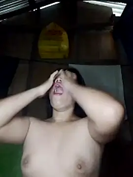 Snapshot of cloe_candy19 chatting on 15, 12, 2025 cloe candy19 online show from 15, 12, 2025