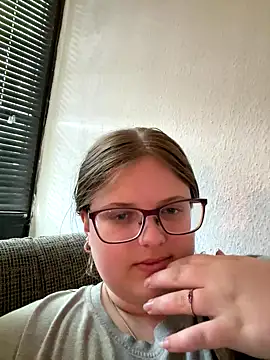 Snapshot of CurvyPaar2 chatting on 25, 9, 2025 CurvyPaar2 online show from 25, 9, 2025