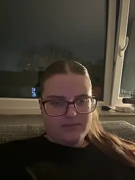 Snapshot of CurvyPaar2 chatting on 10, 2, 2026 CurvyPaar2 online show from 10, 2, 2026