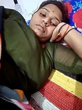 Snapshot of Hot_crety chatting on 11, 9, 2025 Hot crety online show from 11, 9, 2025