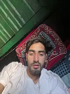 Snapshot of lyath3245 chatting on 13, 4, 2026 lyath3245 online show from 13, 4, 2026