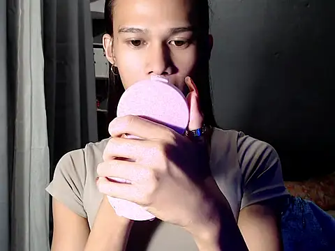 Snapshot of urseductivebarbie_xx chatting on 23, 2, 2026 urseductivebarbie xx online show from 23, 2, 2026