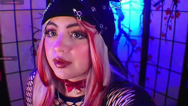 Snapshot of Vanelope_sweet_ chatting on 15, 4, 2026 Vanelope sweet online show from 15, 4, 2026