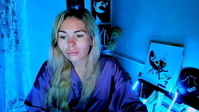 LoraBoyar online show from 6, 7, 2026