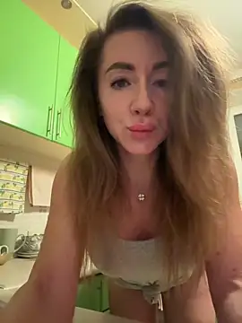 Snapshot of MarinaDiva11_74 chatting on 2, 11, 2025 MarinaDiva11 74 online show from 2, 11, 2025