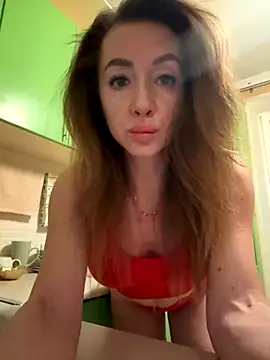 Snapshot of MarinaDiva11_74 chatting on 5, 11, 2025 MarinaDiva11 74 online show from 5, 11, 2025