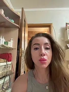 Snapshot of MarinaDiva11_74 chatting on 5, 6, 2026 MarinaDiva11 74 online show from 5, 6, 2026