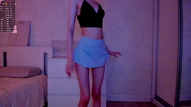 Snapshot of LynnaCure chatting on 9, 9, 2025 LynnaCure online show from 9, 9, 2025