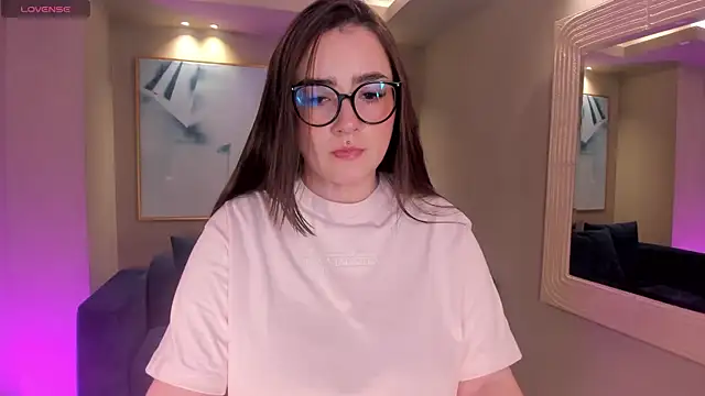 Snapshot of SarahRhodes_ chatting on 30, 9, 2025 SarahRhodes online show from 30, 9, 2025