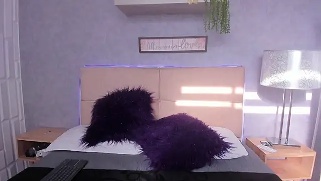 VioletaNova online show from 18, 12, 2025