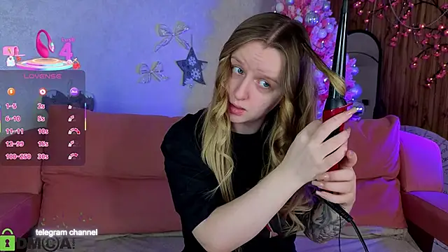 Snapshot of Rina_Panic chatting on 12, 1, 2026 Rina Panic online show from 12, 1, 2026